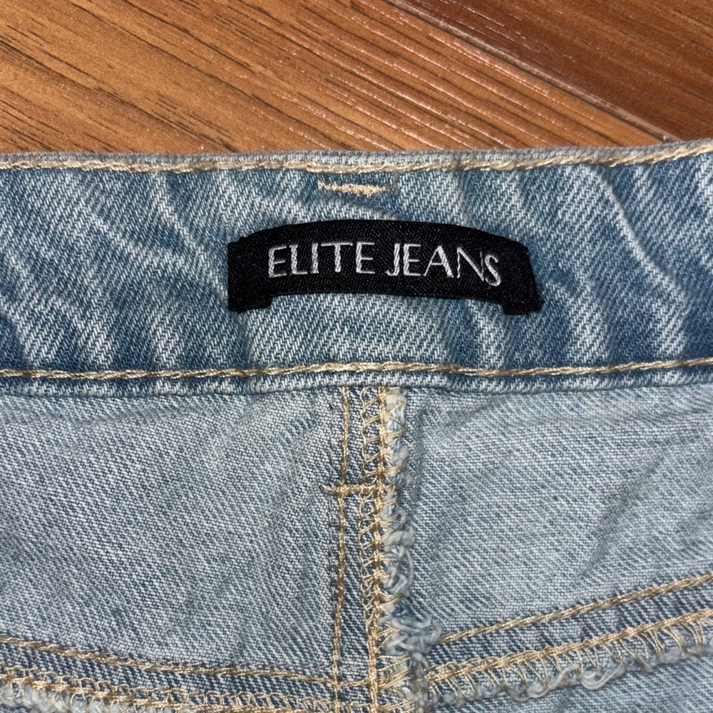 Elite Jeans High Rise Distresses Denim Mom Shorts SIze 11/30 - Picture 3 of 5